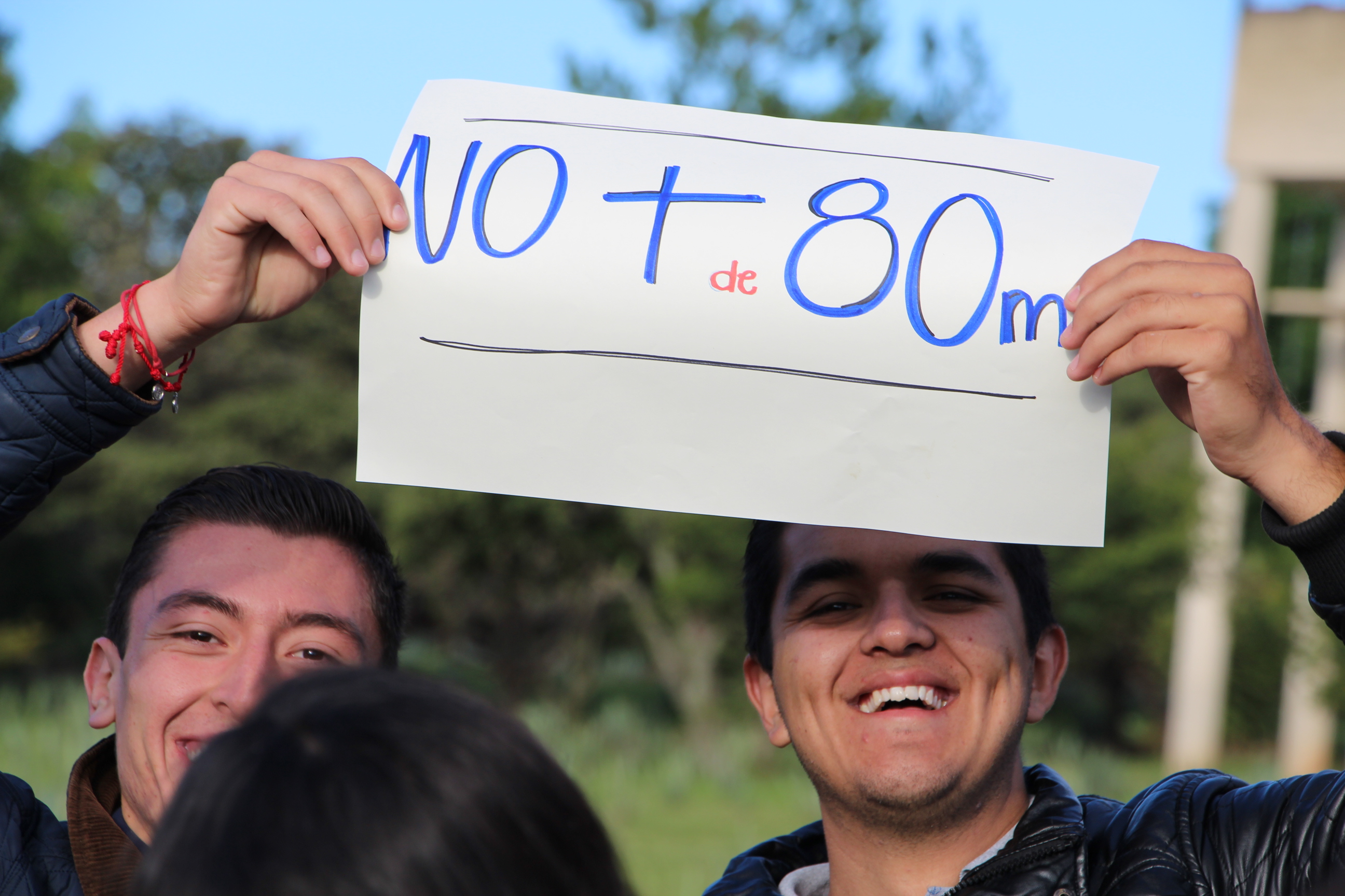 Marchan universitarios y ciudadanía en contra de transvase de El Zapotillo a León
