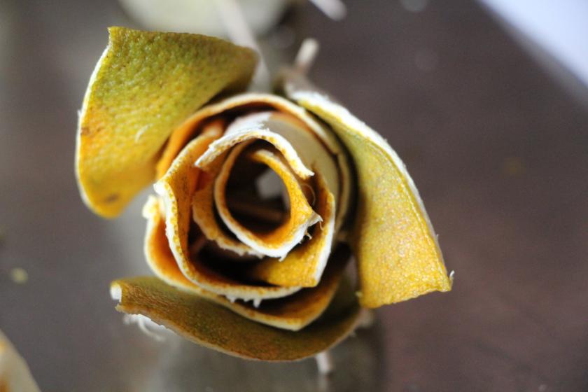 Flor de cáscara de naranja