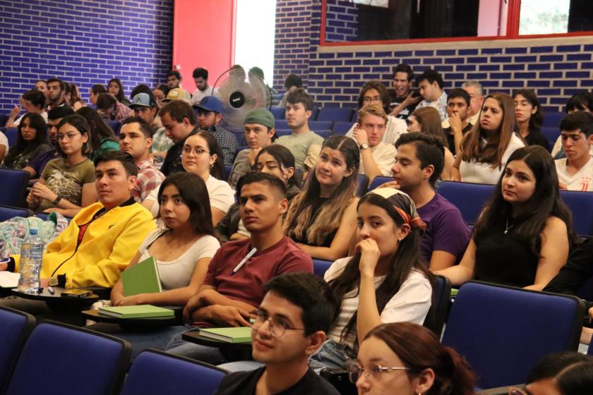 Asistentes al Simposio titulado “La Bioseguridad veterinaria como mejor herramienta para proteger la sanidad animal”.