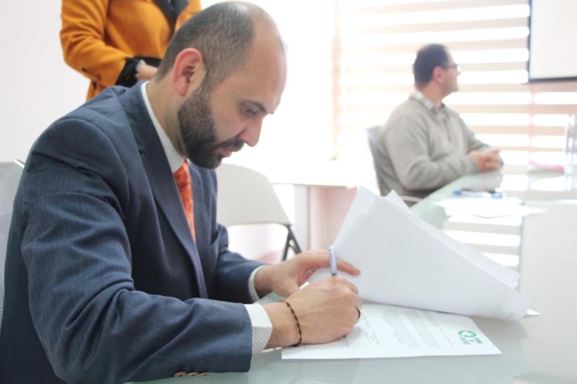 Firma de documento