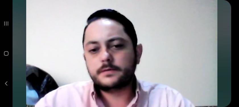 Expositor del foro “Experiencias de éxito en emprendimiento”.