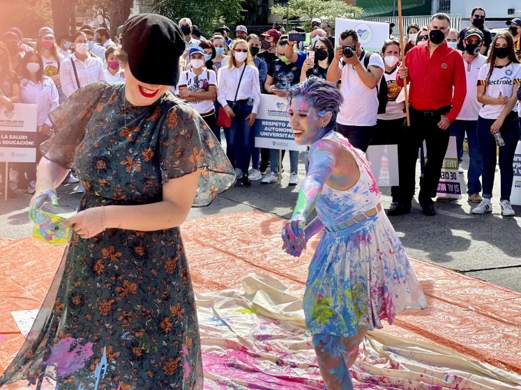 Participantes de la  sexta Caminata por la Autonomía, la Salud y la Educación.