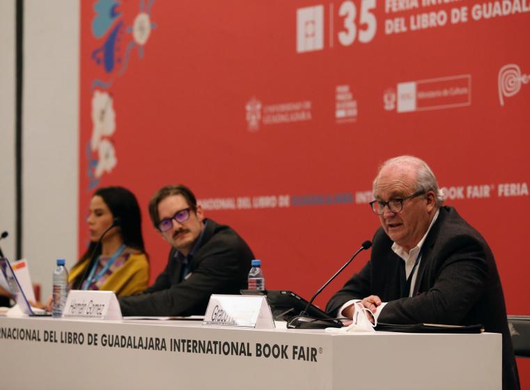 Participantes del Foro de la FIL.