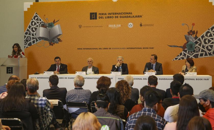 Integrantes de la Bienal del Periodismo “La verdad bajo amenaza”.