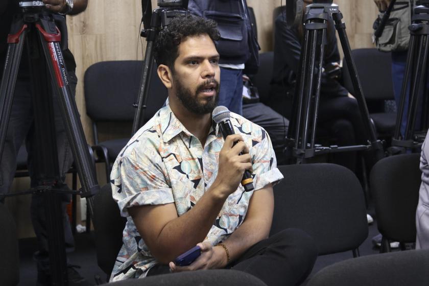 Público en la rueda de prensa.