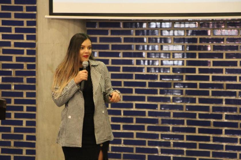 Expositora en las Jornadas de Nutrición en CUAltos.
