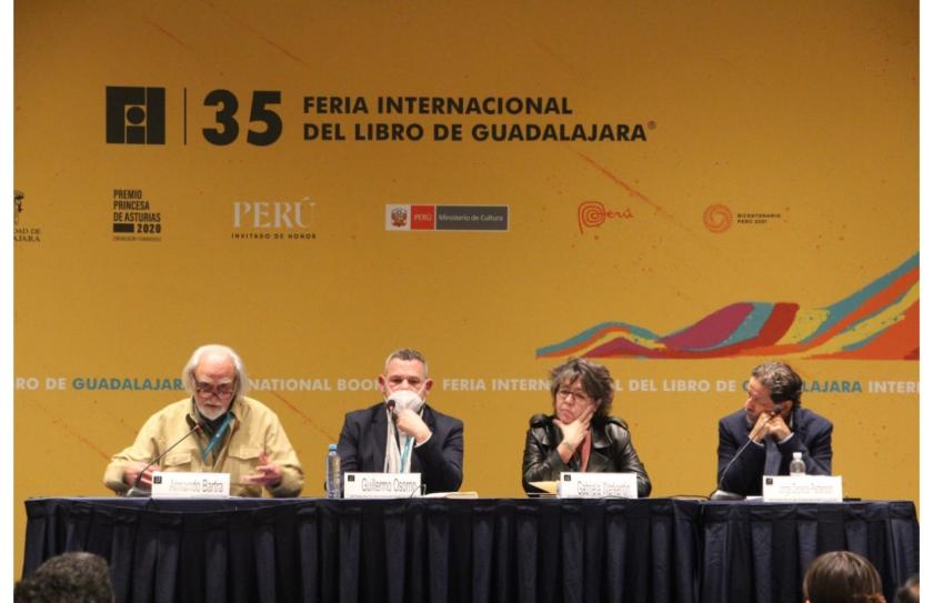 Expositores de la charla “¿El fin de la era neoliberal? Desde dentro”.