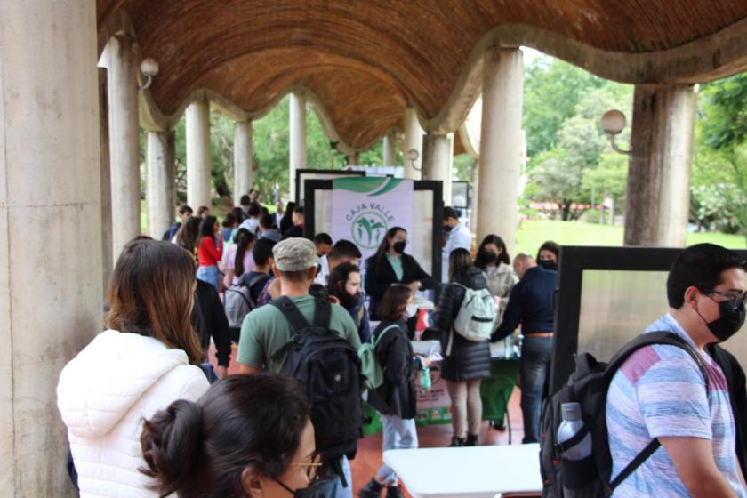 Estudiantes en Feria de Prácticas Profesionales.