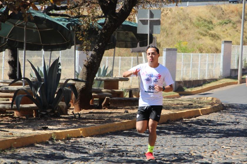 Alumno en carrera.