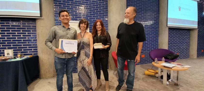 Ganador del concurso de poesía 2023.