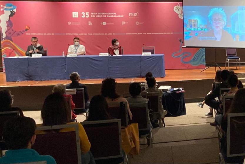Integrantes del conversatorio "Un museo de las ciencias… ¿para qué?".