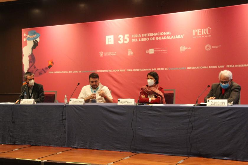 Integrantes del conversatorio "Un museo de las ciencias… ¿para qué?".