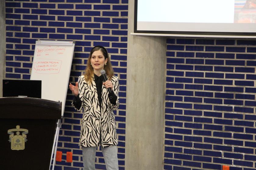 Expositora en las Jornadas de Nutrición en CUAltos.