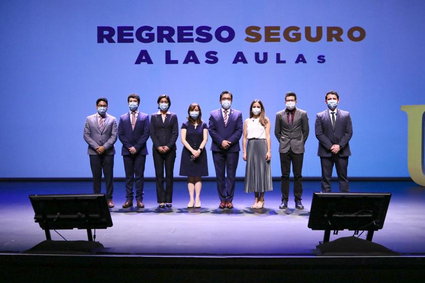 Miembros de la Sala de Situación en Salud por COVID-19 de la UdeG.