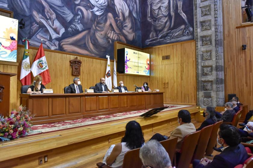 Autoridades UdeG.
