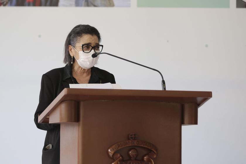 Integrante de la rueda de prensa para el regreso a clases.