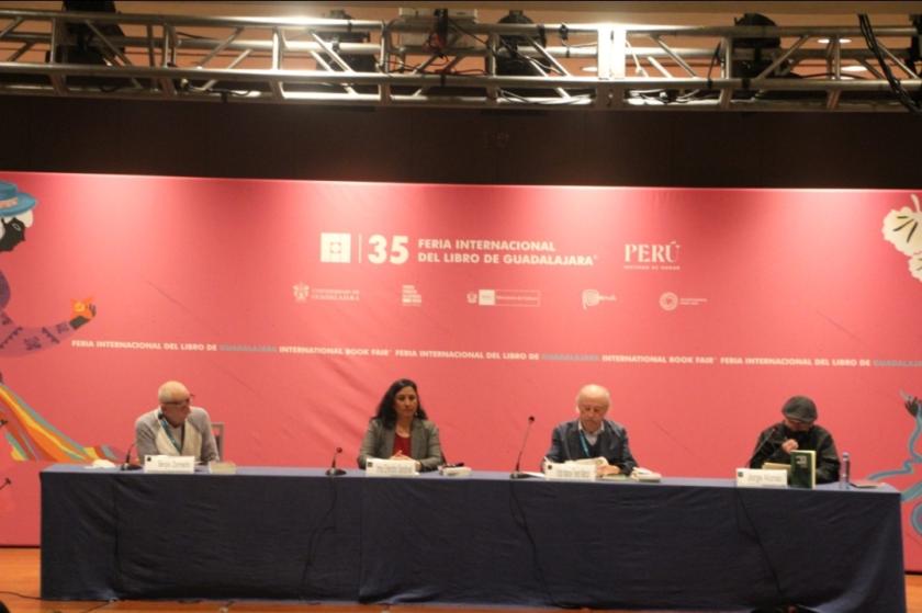 Integrantes en la presentación del libro “La ceguera de los modernos".