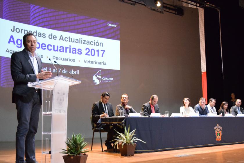 Académicos y autoridad