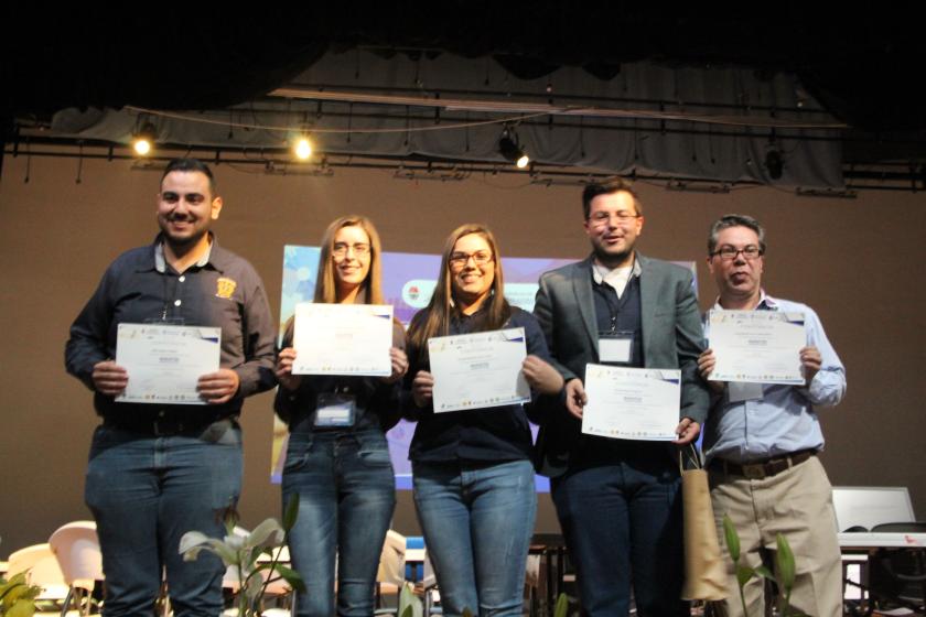 Equipo en el maratón de conocimiento ANFECA.