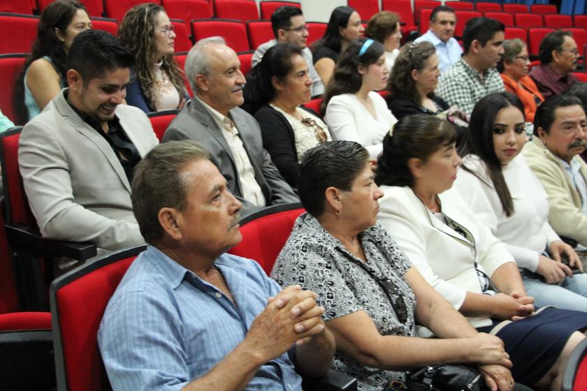 Público del Acto Académico.