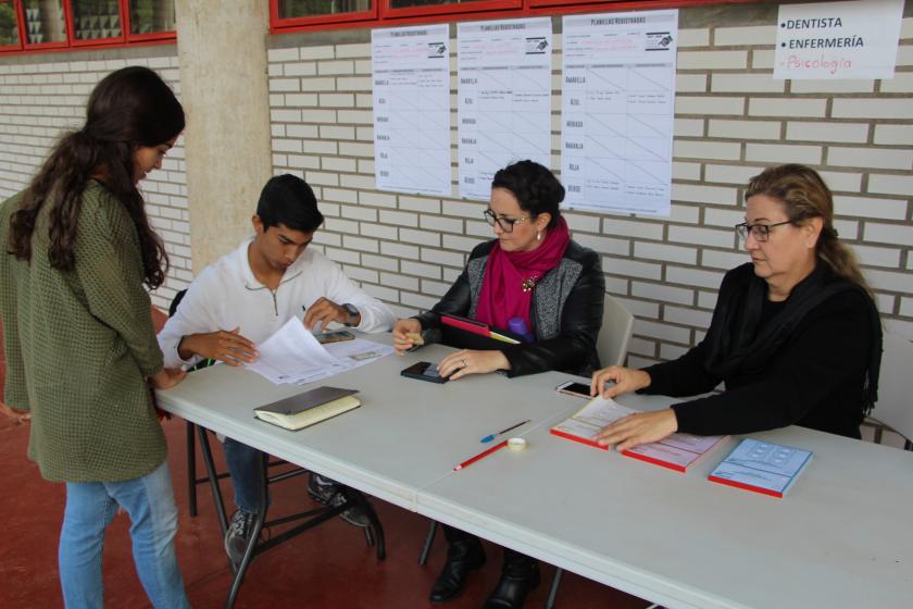 Académicos y alumnado