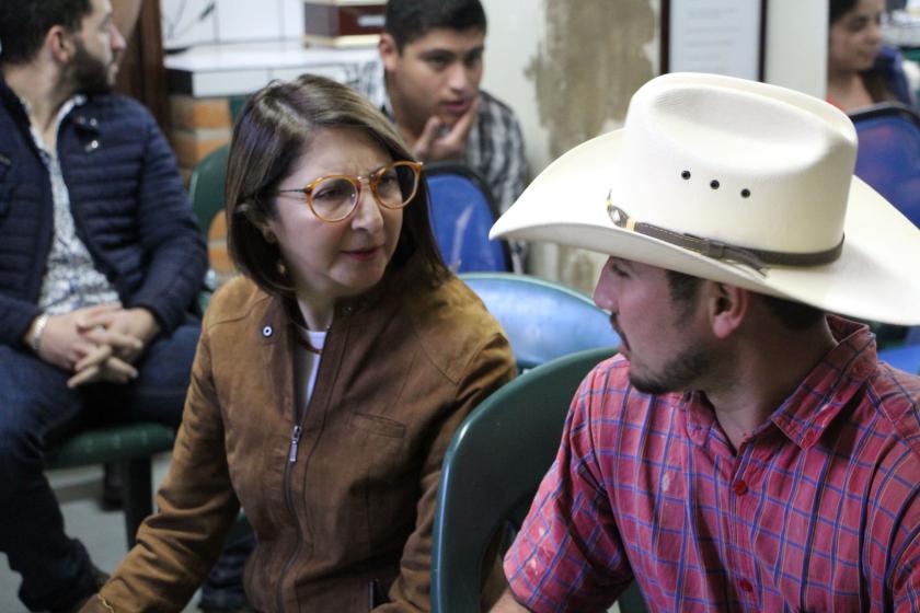 Asistentes a la capacitación de lecheros.