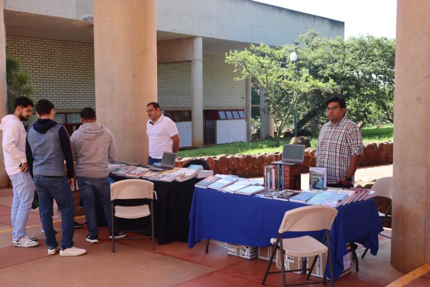 Expo Editorial 2024 en CUAltos: Un impulso a la actualización bibliográfica