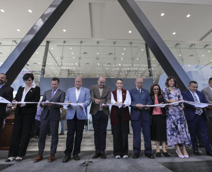 Inauguran autoridades universitarias y estatales el Hospital Civil de Oriente