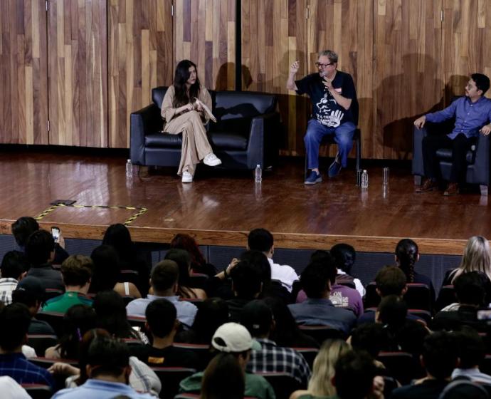 Panel de conferencia 