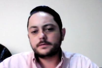 Expositor del foro “Experiencias de éxito en emprendimiento”.