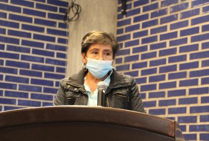 Expositora de la Conferencia “Neurología: la Pasión o el Temor”.