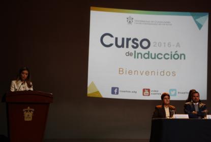 Autoridades y administrativos