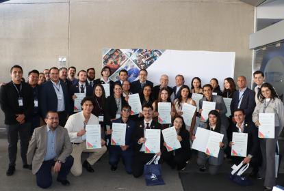 Estudiantes del CUAltos reciben el Premio Ceneval al Desempeño de Excelencia EGEL+D